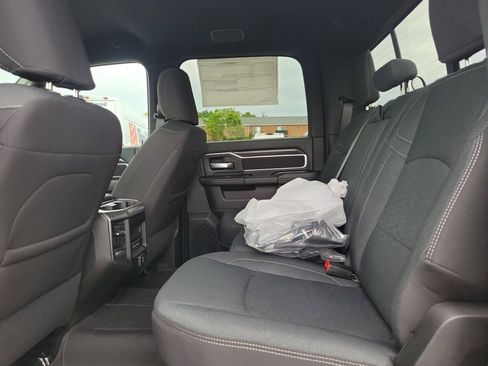 New 2026 RAM 3500 Big Horn AWD/4WD image 12