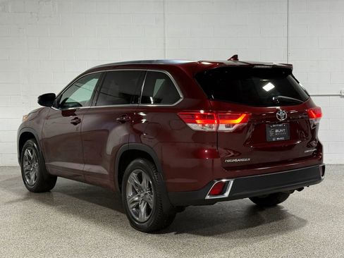 Used 2017 Toyota Highlander Limited Platinum image 4