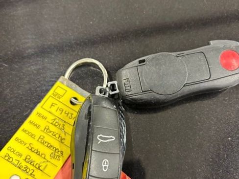 Used 2013 Porsche Panamera GTS AWD/4WD image 26