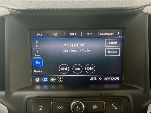 Used 2020 GMC Terrain SLE w/ Elevation Edition image 17