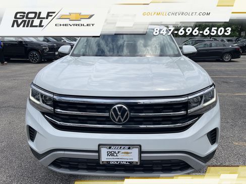 Used 2023 Volkswagen Atlas SE w/ Panoramic Sunroof Package AWD/4WD image 3