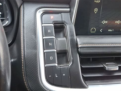 Used 2022 GMC Yukon AT4 image 12