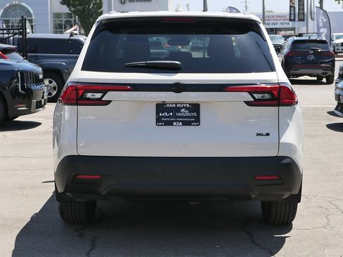 Used 2024 Toyota Grand Highlander FWD image 4