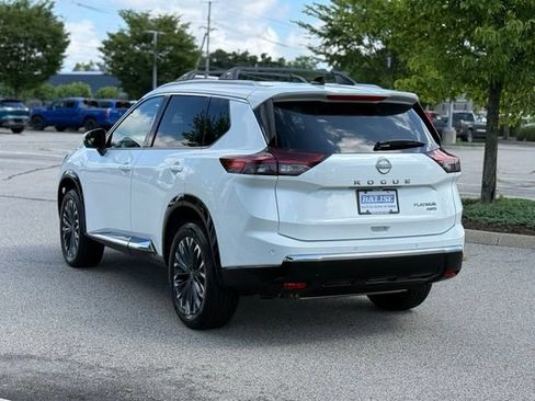 Certified 2026 Nissan Rogue Platinum AWD/4WD image 7