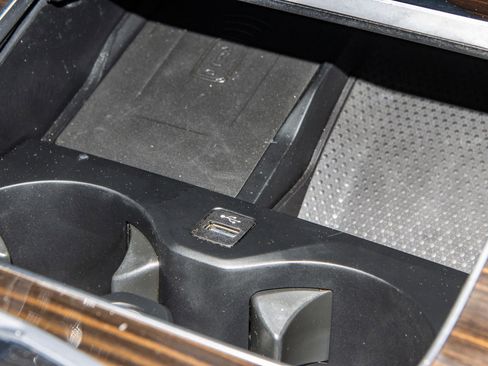 Used 2023 BMW X5 M50i w/ Executive Package image 25