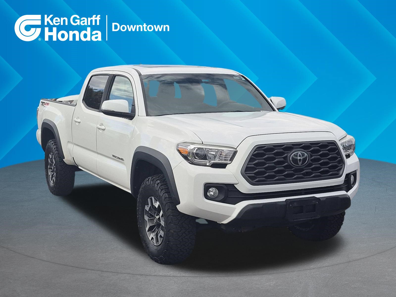 Used 2020 Toyota Tacoma TRD Off-Road w/ TRD Premium Off Road Package AWD/4WD image 1