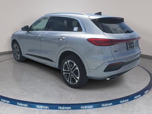 Certified 2025 Audi Q5 Premium w/ Convenience Package AWD/4WD image 7