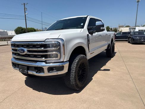 Used 2025 Ford F250 King Ranch w/ Chrome Package AWD/4WD image 3