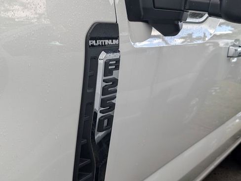 New 2025 Ford F250 Platinum w/ Platinum Plus Package image 6