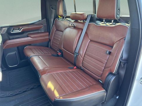 Used 2023 GMC Sierra 1500 Denali Ultimate image 11