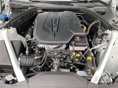 New 2026 Genesis G70 2.5T image 10