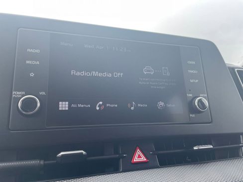 Used 2025 Kia Sportage LX image 20