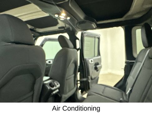 Used 2023 Jeep Wrangler Unlimited Sport AWD/4WD image 29