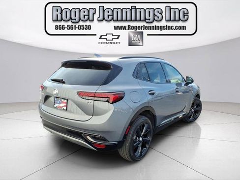 Used 2022 Buick Envision Essence w/ Technology Package I image 4