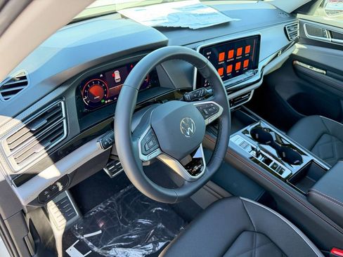New 2026 Volkswagen Atlas Peak Edition AWD/4WD image 13