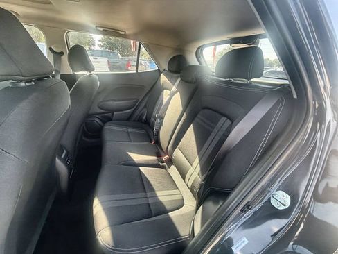 Used 2025 Hyundai Venue SEL FWD image 23