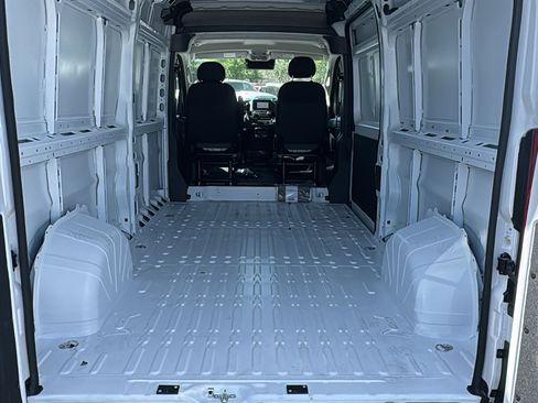 New 2026 RAM ProMaster 2500 w/ Convenience Group image 21