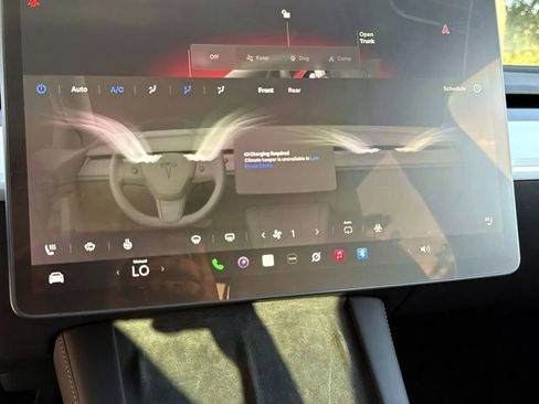 Used 2023 Tesla Model Y Long Range AWD/4WD image 30