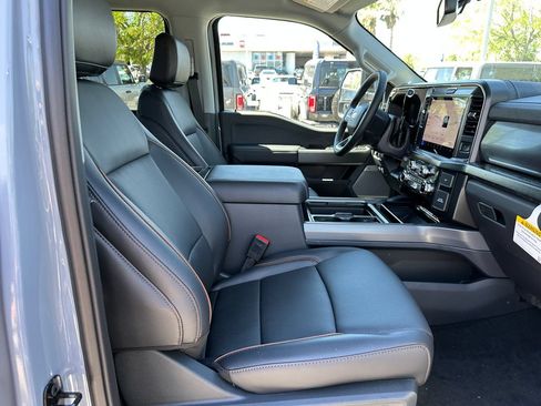 New 2026 Ford F250 Lariat w/ Black Appearance Package AWD/4WD image 16