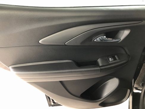 Certified 2023 Chevrolet TrailBlazer RS w/ Convenience Package image 16