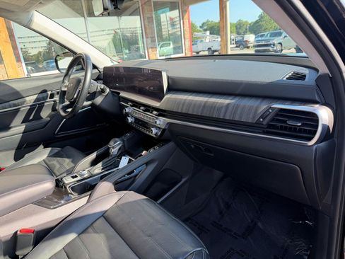 Used 2024 Kia Telluride SX Prestige w/ Towing Package AWD/4WD image 28