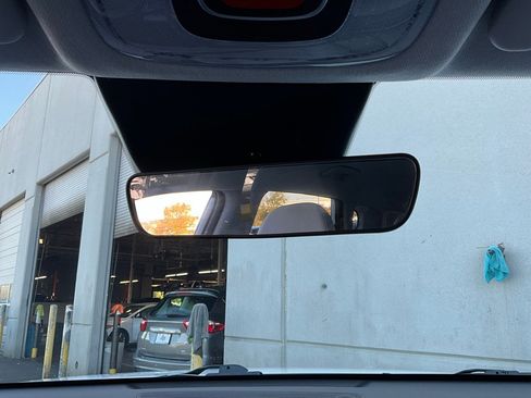 Used 2025 Hyundai Kona SEL image 18