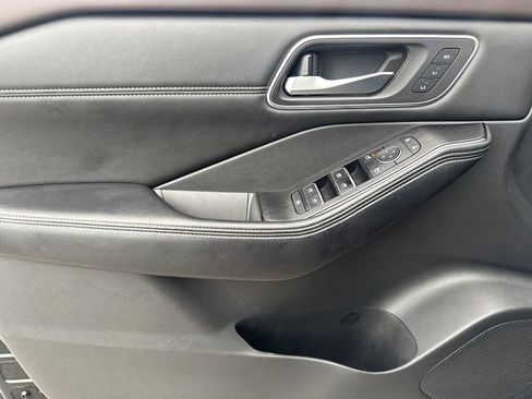 Used 2021 Nissan Rogue SL w/ Premium Package FWD image 23