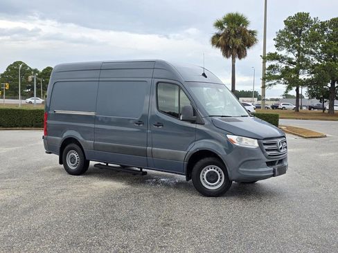 Used 2019 Mercedes-Benz Sprinter 144 image 1