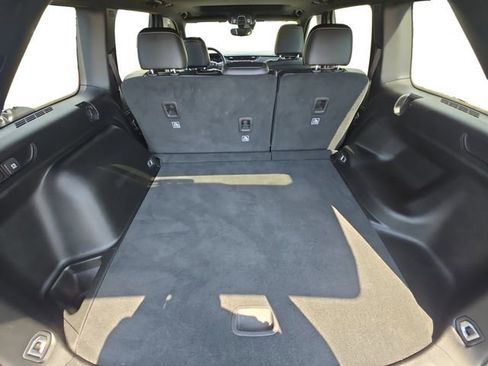 Used 2023 Jeep Grand Cherokee Altitude AWD/4WD image 13