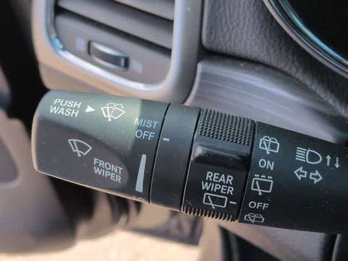 Used 2019 Jeep Grand Cherokee Altitude AWD/4WD image 24