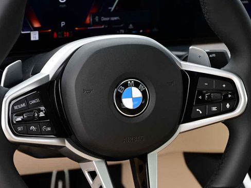 Used 2025 BMW 430i Coupe w/ M Sport Package image 11