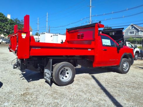 New 2025 GMC Sierra 3500 Pro w/ Convenience Package image 5