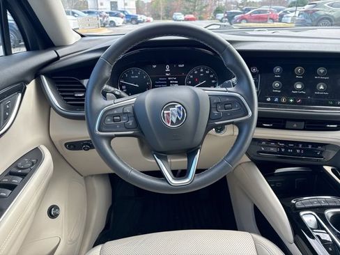 Used 2022 Buick Envision Essence w/ Safety Package image 11