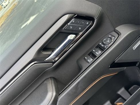 Used 2024 GMC Sierra 2500 AT4 w/ AT4 Premium Plus Package image 15