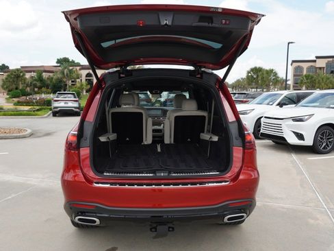 Used 2024 Mercedes-Benz GLS 450 4MATIC image 38