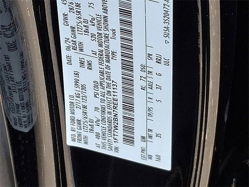 Used 2024 Ford F250 XLT w/ Snow Plow Prep Package image 27