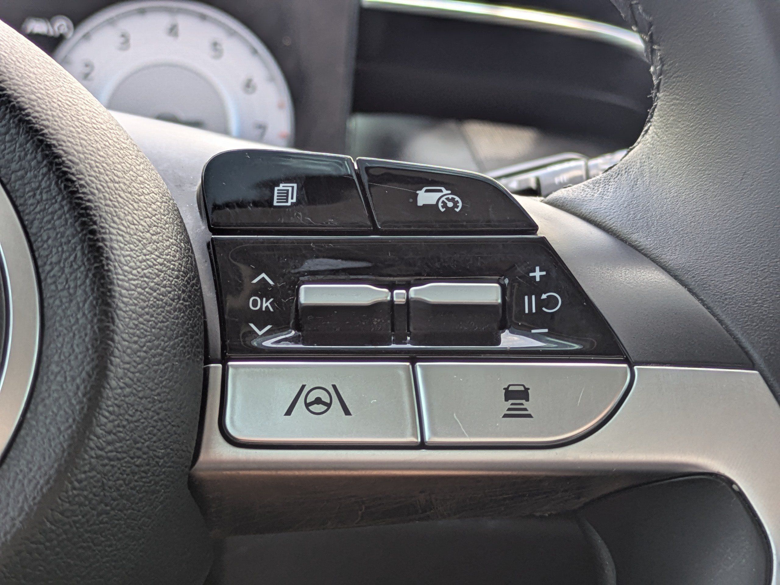 Certified 2024 Hyundai Tucson SEL w/ Convenience Package FWD image 27