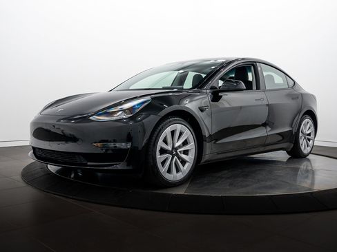 Used 2021 Tesla Model 3 Long Range AWD/4WD image 7