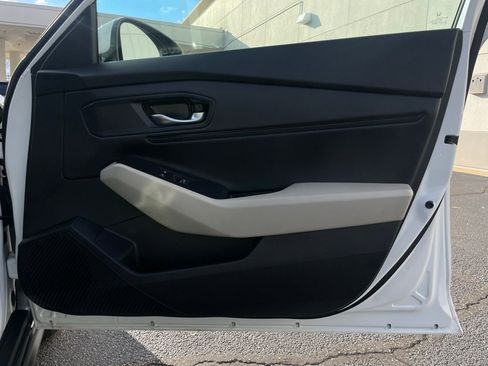 Used 2023 Honda Accord EX image 29