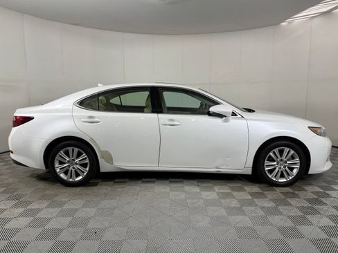 Used 2013 Lexus ES 350 FWD image 9