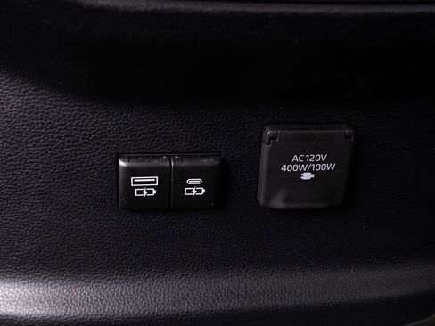 New 2025 Toyota Tundra Platinum w/ TRD Off-Road Package image 40