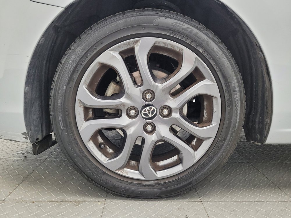 Used 2019 Toyota Yaris LE FWD image 31