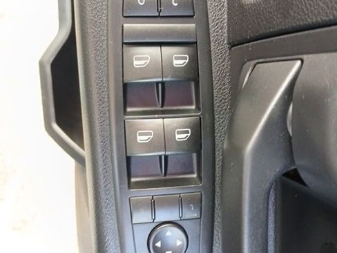 Used 2016 RAM 3500 Tradesman w/ Chrome Appearance Group image 37