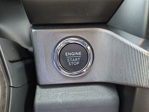 Used 2024 Ford F350 Platinum w/ FX4 Off-Road Package AWD/4WD image 22