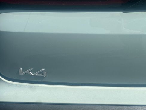 New 2026 Kia K4 LXS image 25