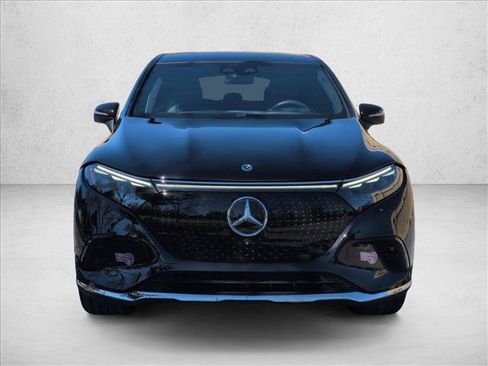 Used 2023 Mercedes-Benz EQS 450+ SUV image 2