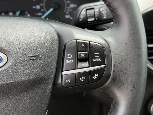 Used 2021 Ford Escape SE w/ SE Sport Appearance Package FWD image 17