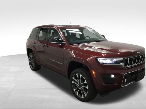 Used 2022 Jeep Grand Cherokee Overland image 4