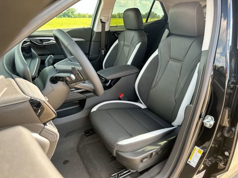 New 2025 Buick Envision Sport Touring image 11