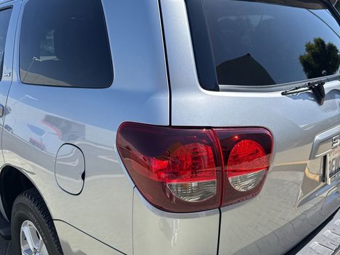 Certified 2018 Toyota Sequoia SR5 w/ Preferred Accessory Package RWD image 8